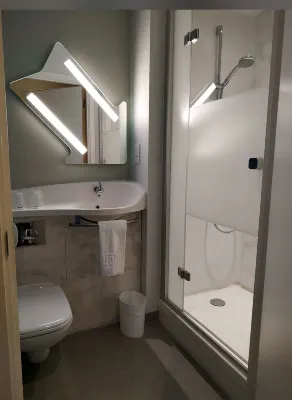 ibis budget London Whitechapel - Brick Lane Zimmer Photos