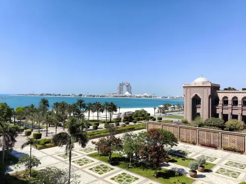 Emirates Palace Mandarin Oriental, Abu Dhabi À proximité de l'hôtel Photos