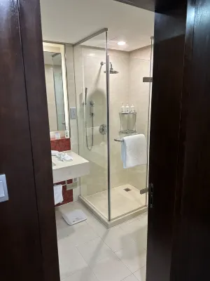 Howard Johnson Parkland Hotel Dalian Rooms Photos