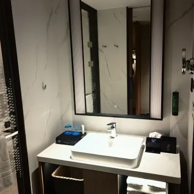 Hampton by Hilton Jiaxing Canal Rooms Photos