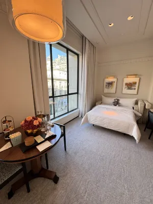 Four Seasons Hotel Madrid Camere Photos
