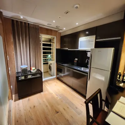 Gloria Residence Kamar Photos