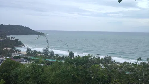 Deevana Patong Resort & Spa بالقرب من الفندق Photos