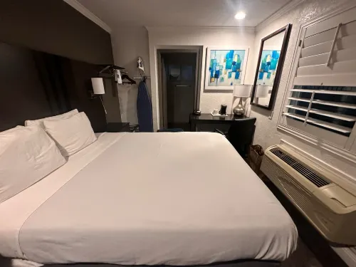 SureStay Hotel by Best Western Seaside Monterey Rooms Photos