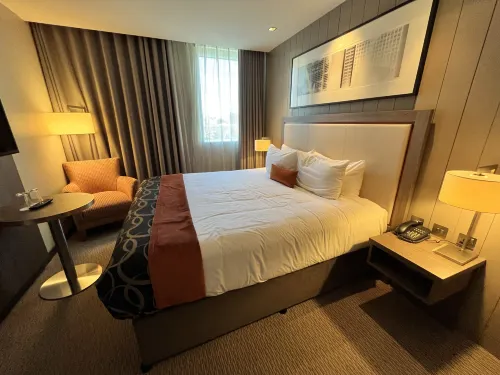 Clayton Hotel Chiswick Camere Photos