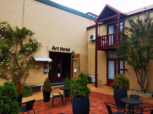 Art Hotel on York Exterior Photos