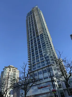 Element Vancouver Metrotown Exterior Photos