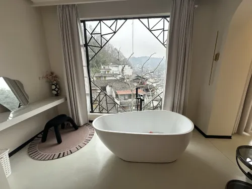 Jiuye Banshan B&B (Phoenix Ancient Town Store) Photos
