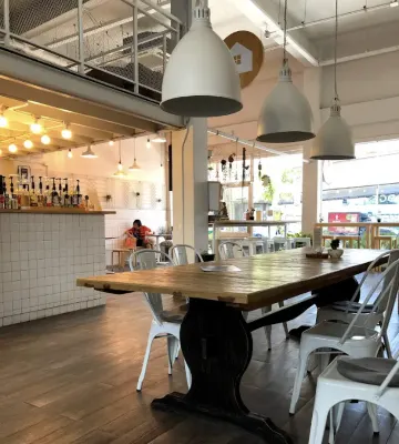 Movylodge Area Publik Photos