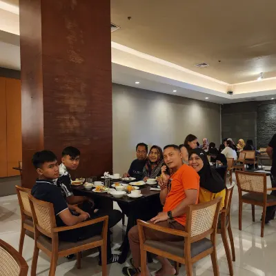 Solo Paragon Hotel & Residence Photos