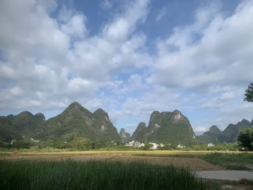 Eden Inn (Yangshuo Yulong River Scenic Area Branch) Circondario Photos
