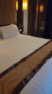 The New Atrium Hotel Yogyakarta Kamar Photos