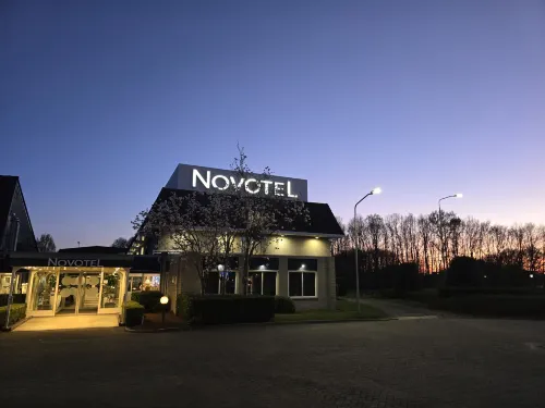 Novotel Breda Extérieur Photos