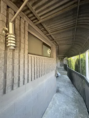 Knox International Hotel and Apartments Photos