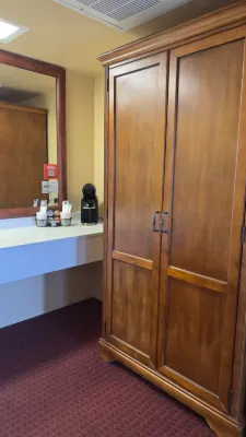Best Western Plus Kings Inn  Suites Photos
