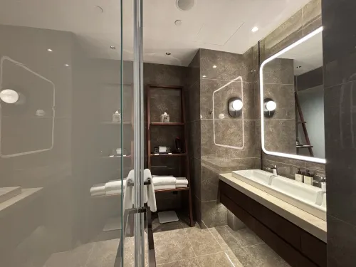 Shanghai Snow World Hotel,  Vignette Collection Camere Photos