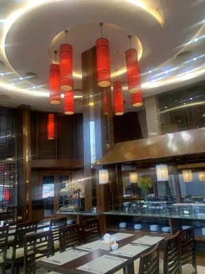Halong Palace Hotel Restauration Photos