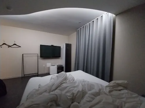 Hotel KNOX Rooms Photos