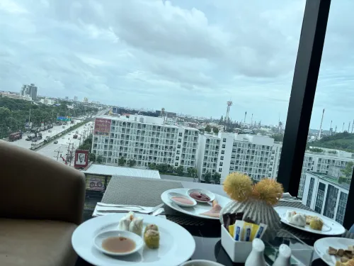 Holiday Inn & Suites Siracha Laemchabang Photos