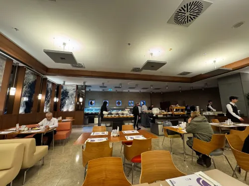 Point Hotel Barbaros Dining Photos