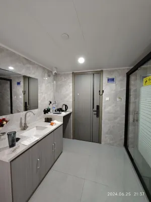 Hongrunxiang Hotel Rooms Photos