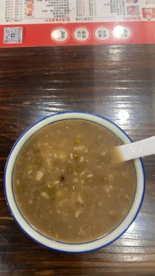 Shunshang Apartment Makanan Photos