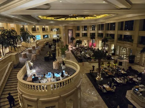 The Peninsula Manila Area Publik Photos