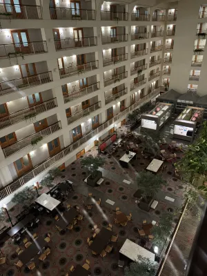 Embassy Suites by Hilton Chicago O'Hare Rosemont Public Areas Photos
