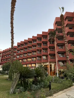 Pyramisa Hotel Luxor Exterior Photos