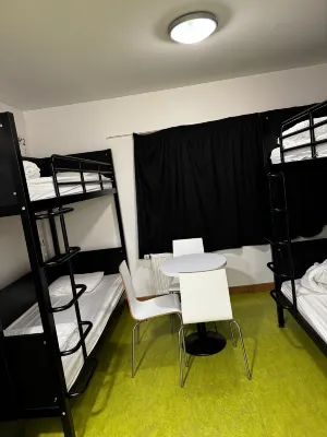 Auberge de Jeunesse Paris HI Yves Robert Chambres Photos