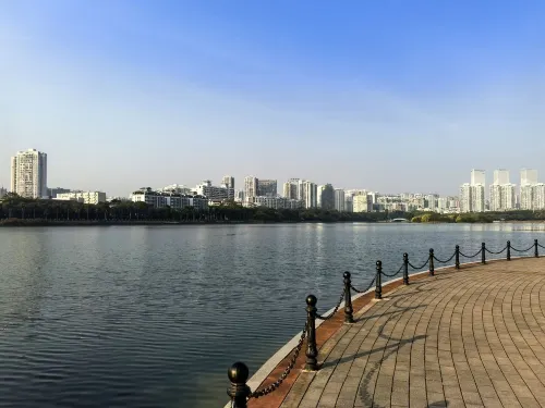 Nanning Jinshuiwan International Hotel ( Nanhu Park Macun Subway Station) Рядом с отелем Photos