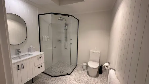 Bannisters Port Stephens Rooms Photos