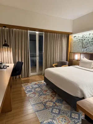 The Alana Hotel and Conference Sentul City by Aston Kamar Photos