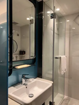Wharney Hotel Rooms Photos