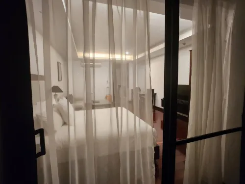 Elegant Suites Westlake Rooms Photos