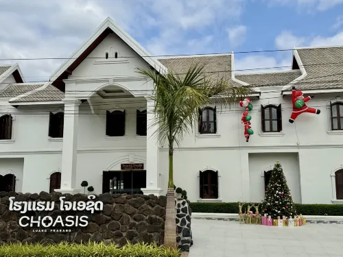 Choasis Hotel Exterior Photos