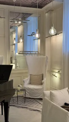 Hôtel La Maison Champs Elysées. Photos