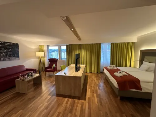 Mercure Hotel Saarbruecken City Rooms Photos