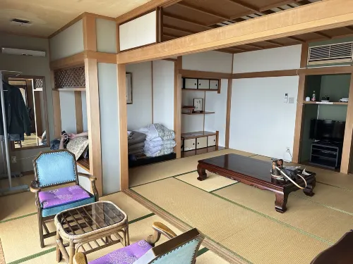 Atami Onsen Guest House Megumi Rooms Photos