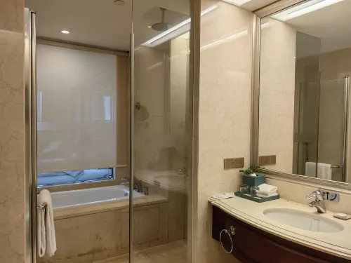 Chutian Guangdong International Hotel Zimmer Photos
