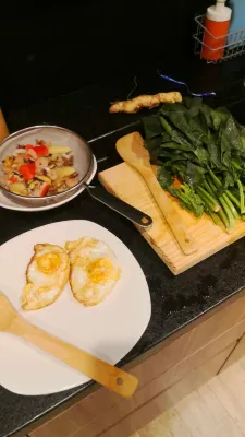 Uliv Antara Ruokailu Photos