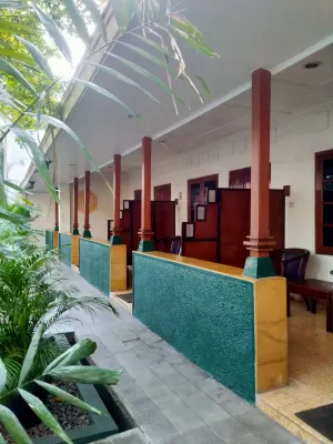 Hotel Dana Solo Area Publik Photos