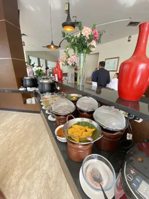 Horison Hotel Sukabumi Makanan Photos