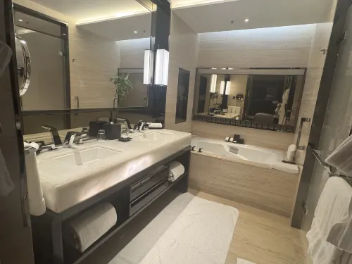 The Ritz-Carlton, Hong Kong Camere Photos