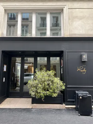 Hôtel Le Pradey - Paris - 1e arrondissement Photos