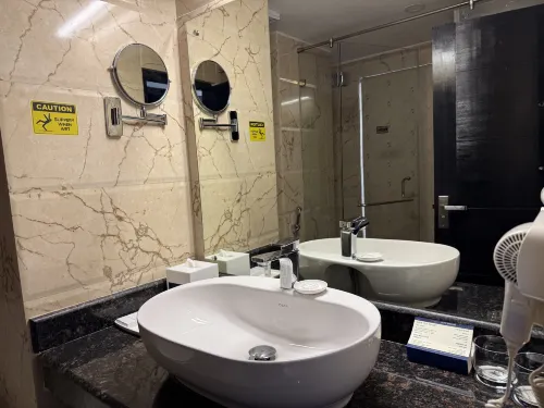 Hotel Sarowar Rooms Photos