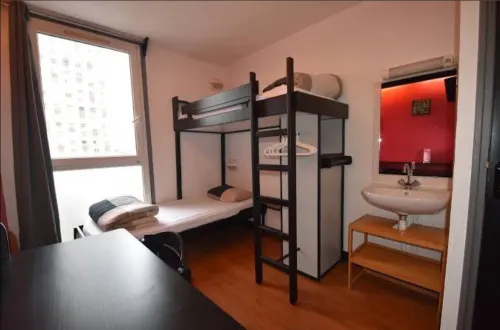 Auberge de Jeunesse HI Paris le d'Artagnan Rooms Photos