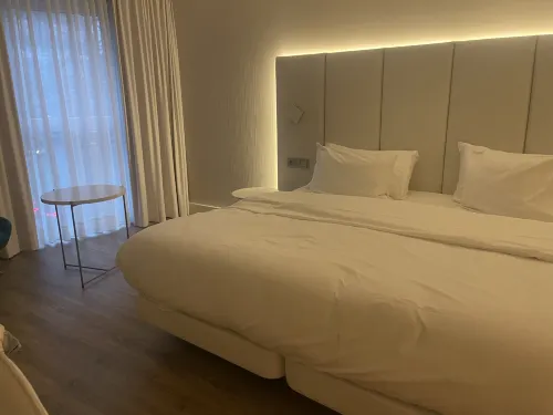 NH Essen Camere Photos
