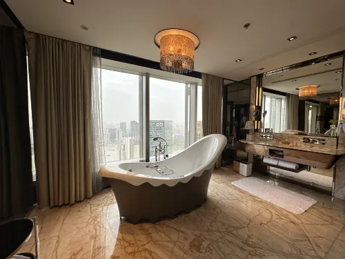 The Ritz-Carlton Shanghai, Pudong Chambres Photos
