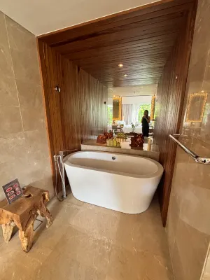 Maya Sanur Resort & Spa Kamar Photos